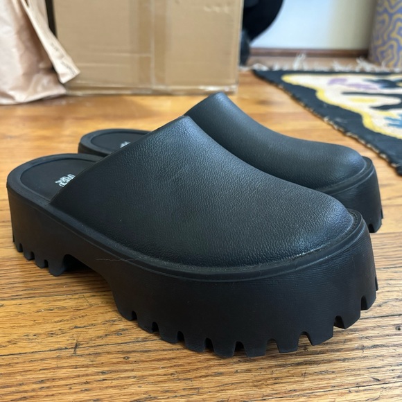 wild fable Shoes Lug Sole Platform Clogs Brooke Poshmark